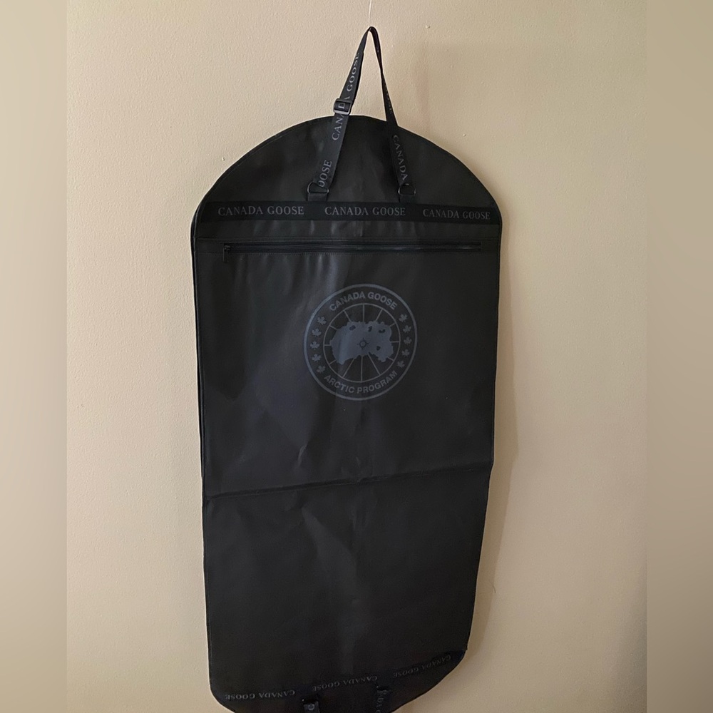 Canada Goose Garment Bag - Picture 3 of 3